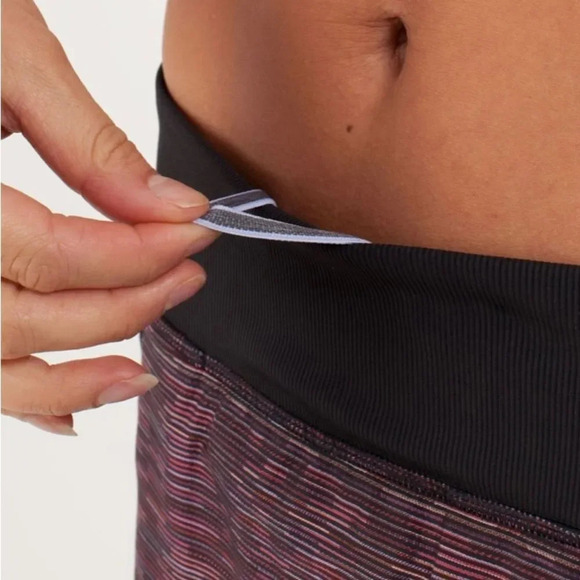 Lululemon Run: For All Skirt sz 4 
Wee Are From Space Black March Multi / Black - Picture 7 of 15